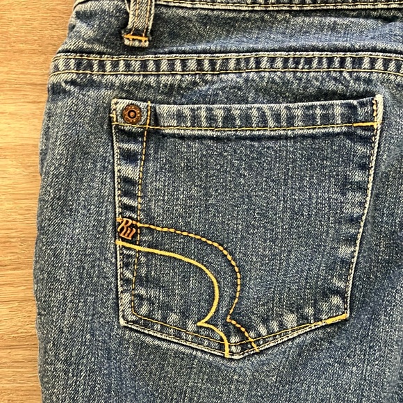 ROCAWEAR Women Juniors Straight Leg Slight Flare Jeans. Juniors size 11. - Picture 3 of 10